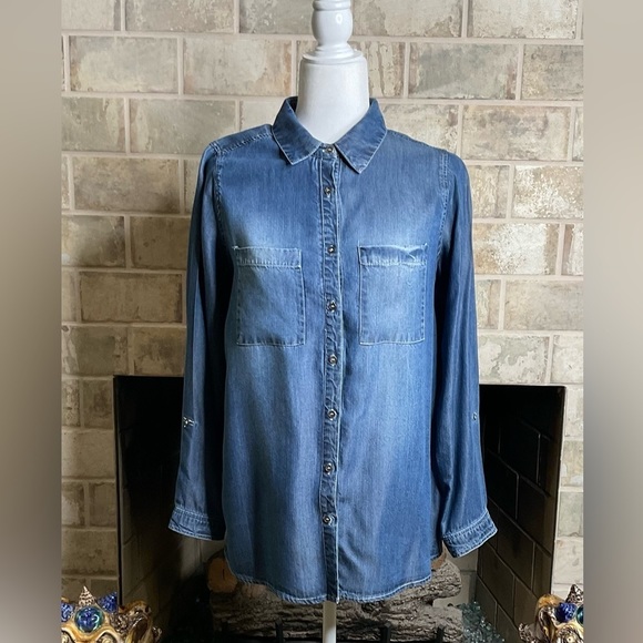 Skylar & Jade denim & burnt out velvet back Shirt Gorgeous detail EUC Sz M - Picture 2 of 8